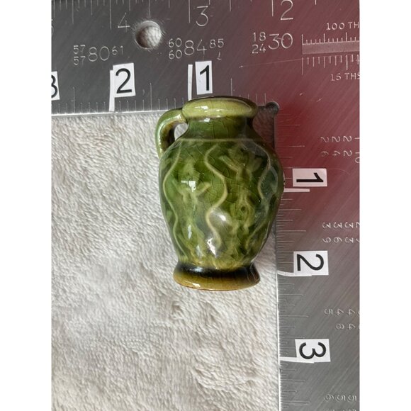 Vintage Handpainted Mini Pottery Picthers Pepper and salt shakers Green MCM - Picture 5 of 6